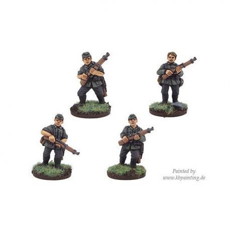 German Riflemen in side caps (4)