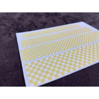 Yellor and White checkerboard - Various sizes - Decal Sheet